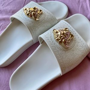 Palazzo Medusa Slide Sandal